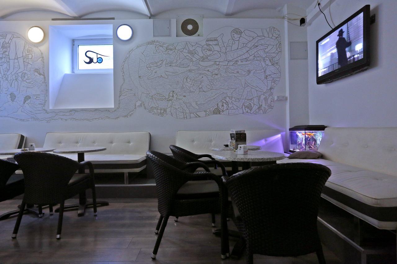 Subspace Hostel Zagreb Luaran gambar