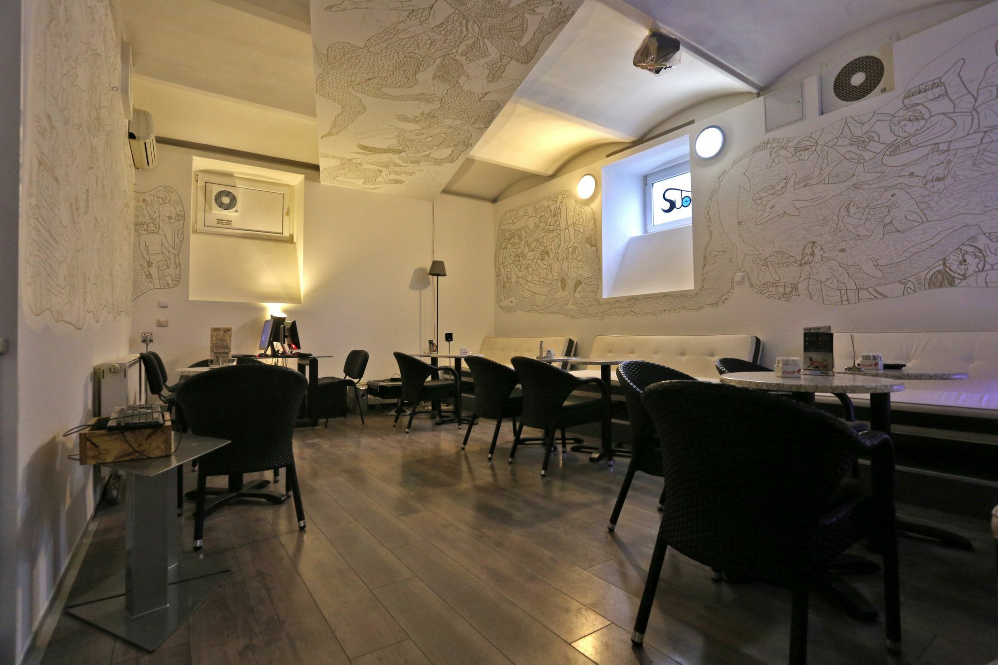 Subspace Hostel Zagreb Luaran gambar